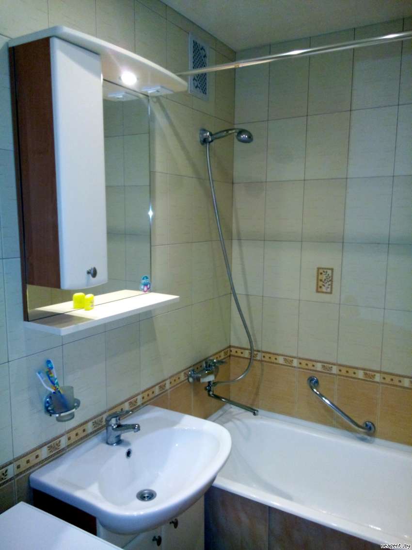 2-комнатная квартира, ул. Охотская, 147, 1300 рублей: фото 9