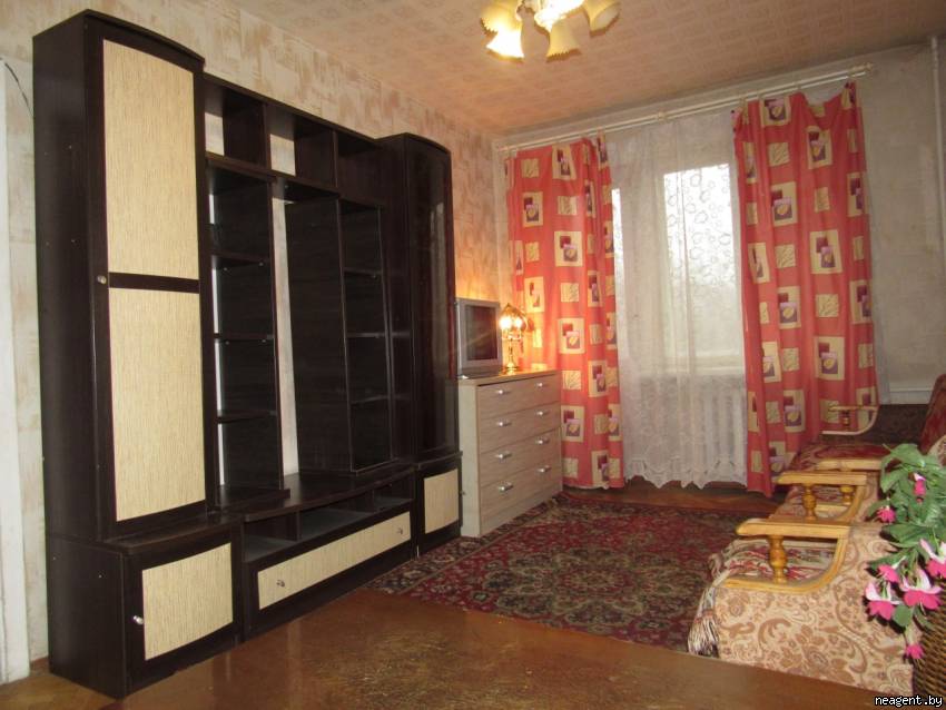 1-комнатная квартира, ул. Сурганова, 30, 1000 рублей: фото 1