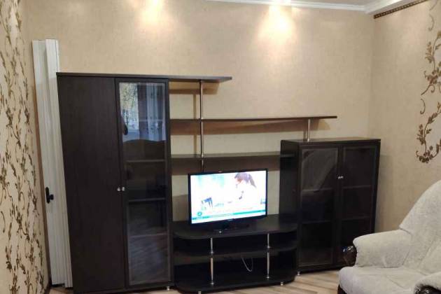 2-комнатная квартира, Дунина-Марцинкевича ул., за 1300 р.