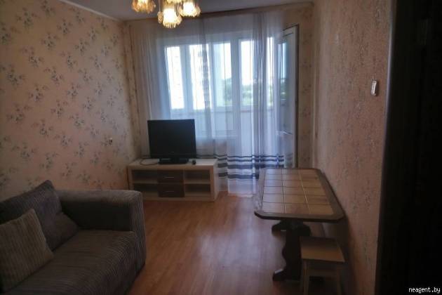 2-комнатная квартира, Охотская ул., за 1300 р.