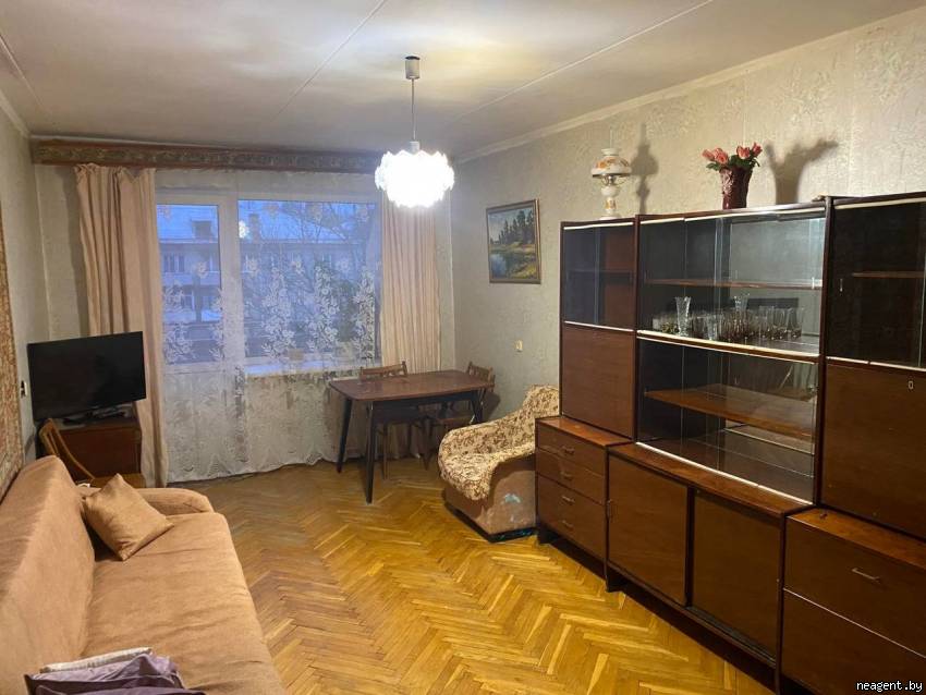 2-комнатная квартира, ул. Нововиленская, 21/1, 1069 рублей: фото 1