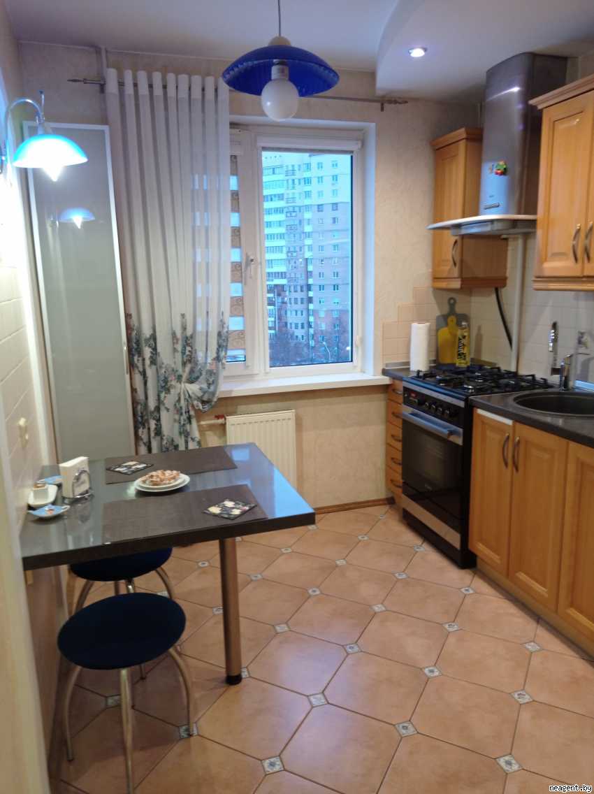 2-комнатная квартира, ул. Жуковского, 5/1, 1500 рублей: фото 2