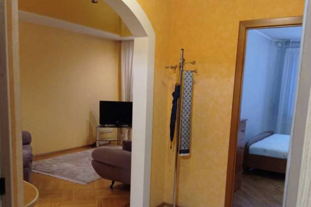 2-комнатная квартира, Жуковского ул., за 1500 р.