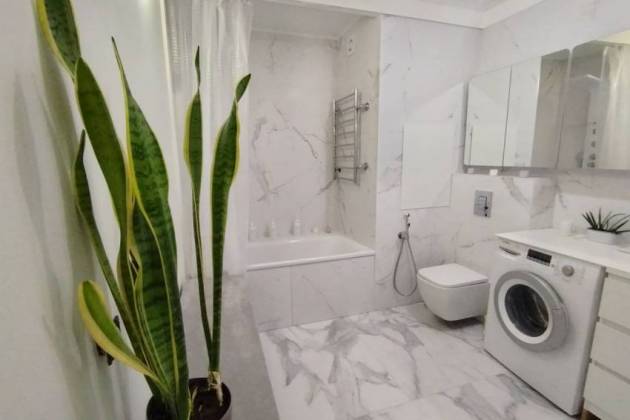 3-комнатная квартира, Космонавтов ул., за 2166 р.