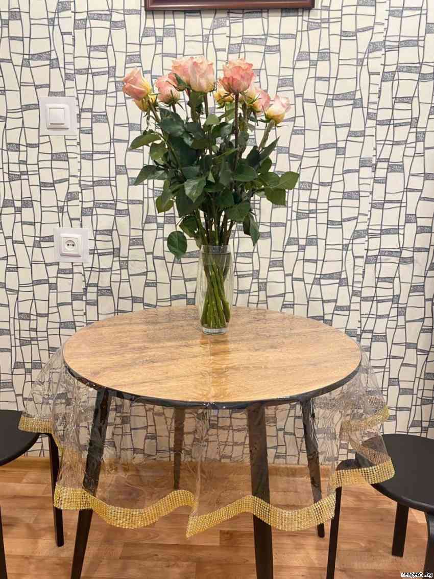 1-комнатная квартира, Игнатова, 33, 360 рублей: фото 1