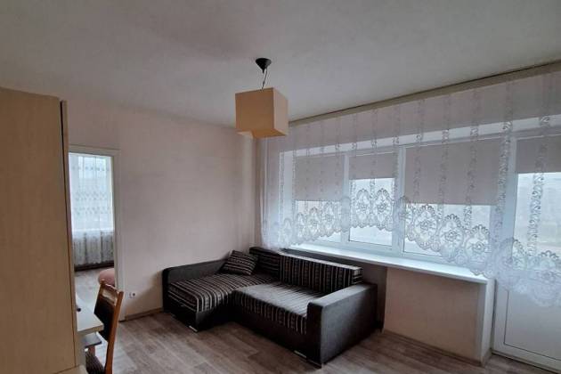 2-комнатная квартира, Ванеева ул., за 1200 р.