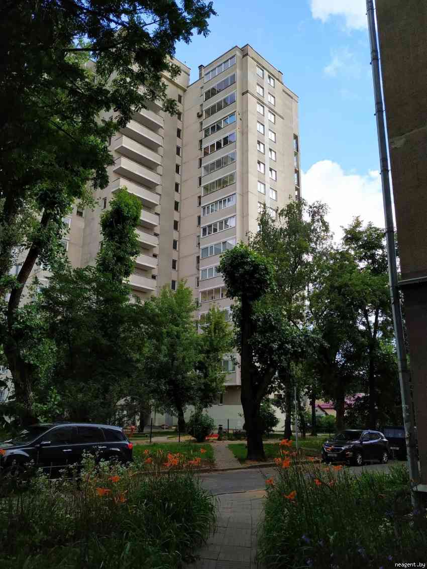3-комнатная квартира, ул. Якуба Коласа, 34/Б, 456311 рублей: фото 1