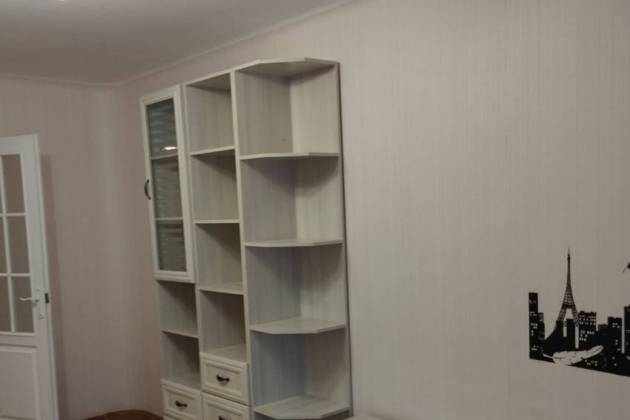 2-комнатная квартира, Боровляны, 40 лет Победы ул., за 900 р.