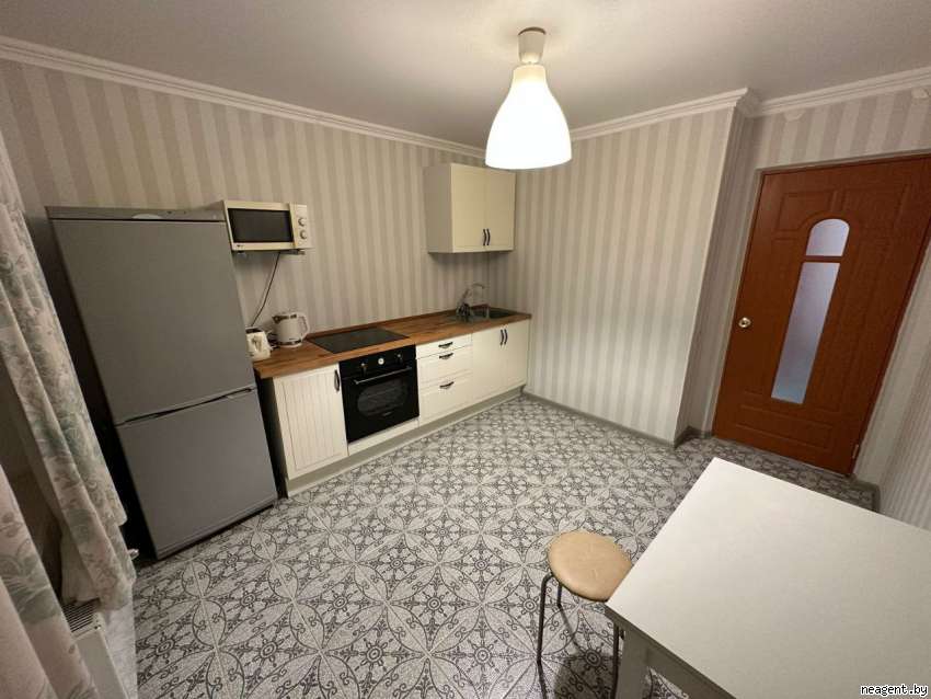 1-комнатная квартира, ул. Связистов, 10, 770 рублей: фото 1