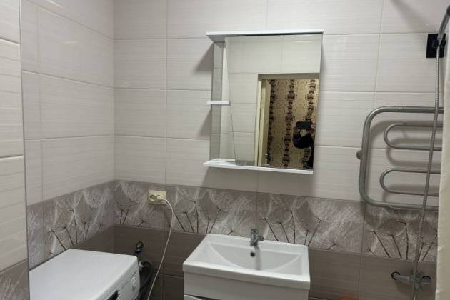 2-комнатная квартира, Алибегова ул., за 1400 р.