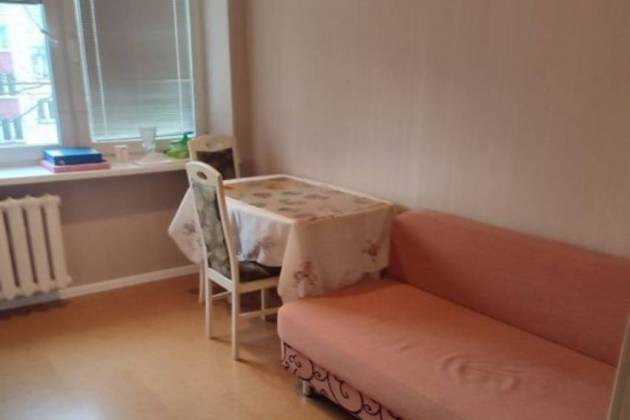 2-комнатная квартира, Кольцова ул., за 1200 р.