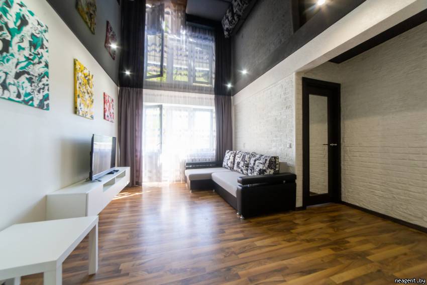 1-комнатная квартира, Скрыганова, 5, 90 рублей: фото 1