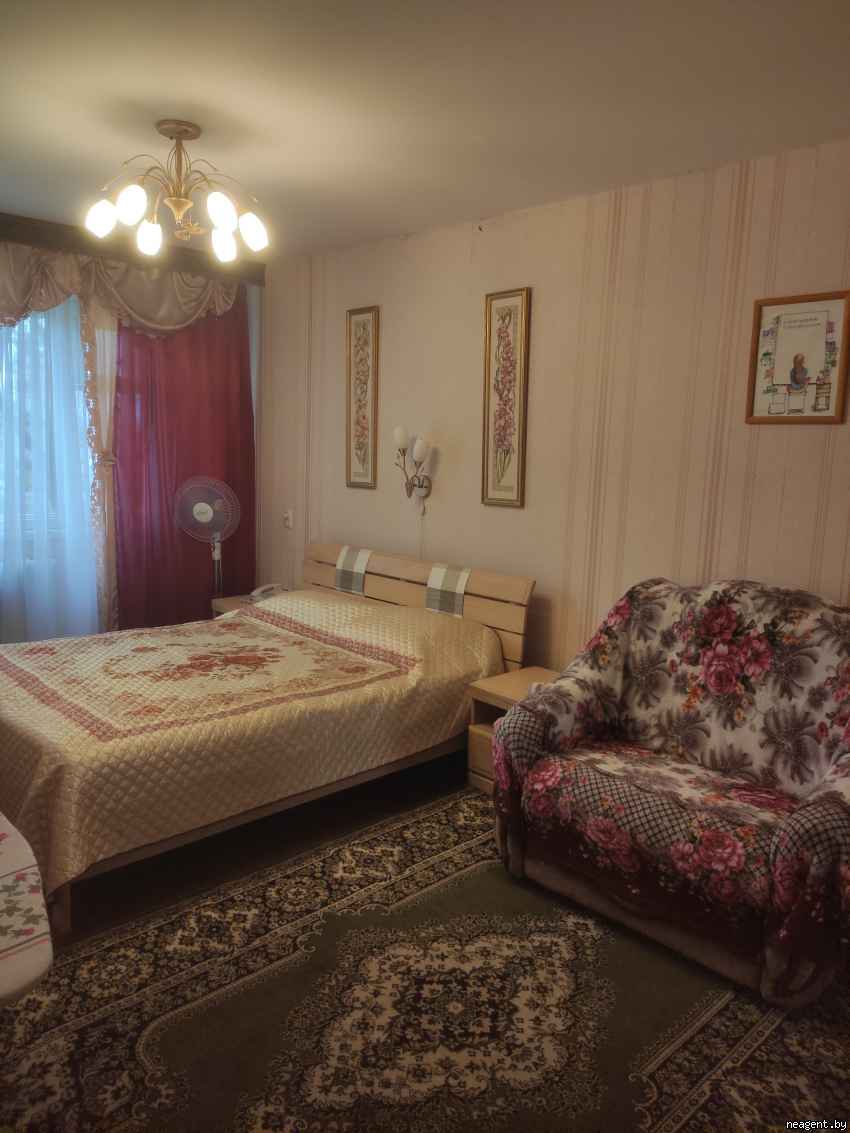 3-комнатная квартира, ул. Уборевича, 138, 1515 рублей: фото 1