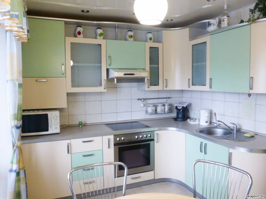 3-комнатная квартира, ул. Авакяна, 26А, 2184 рублей: фото 1