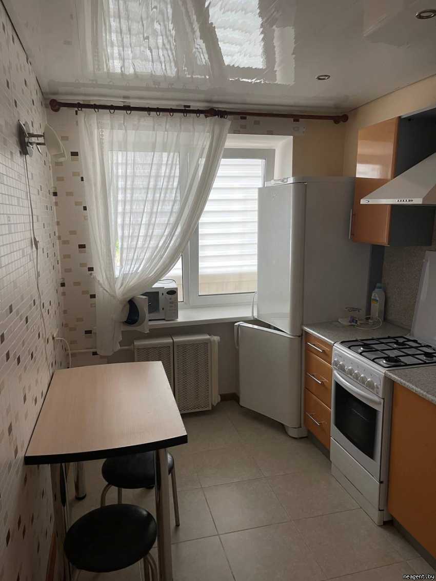 1-комнатная квартира, ул. Аэродромная, 5/2, 1077 рублей: фото 2