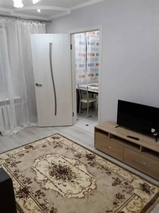 2-комнатная квартира, Луцкая, 4, 360 рублей: фото 7