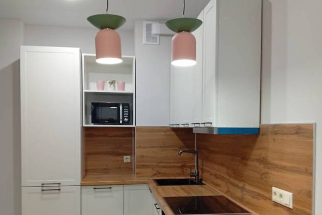 2-комнатная квартира, Жореса Алфёрова ул., за 550 р.