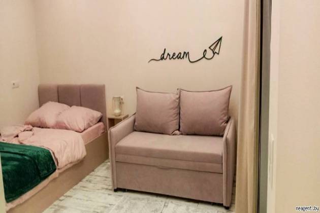 1-комнатная квартира, Теслы ул., за 480 р.