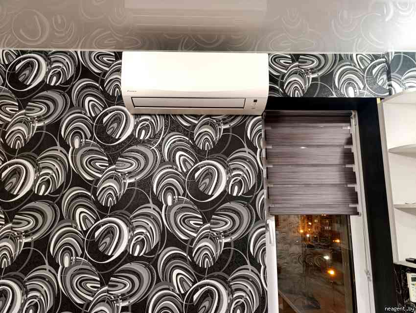 3-комнатная квартира, ул. Аэродромная, 32, 670 рублей: фото 4