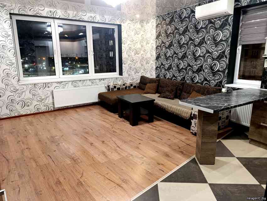 3-комнатная квартира, ул. Аэродромная, 32, 670 рублей: фото 6