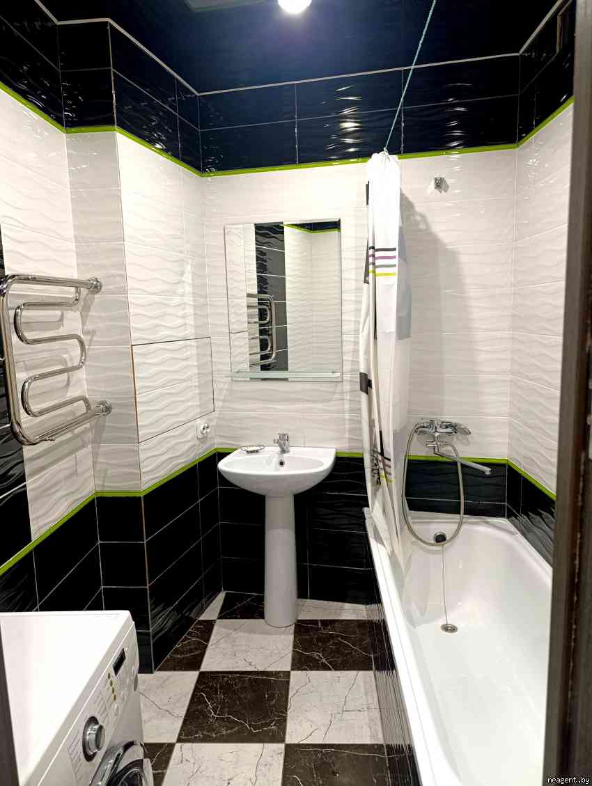 3-комнатная квартира, ул. Аэродромная, 32, 670 рублей: фото 9