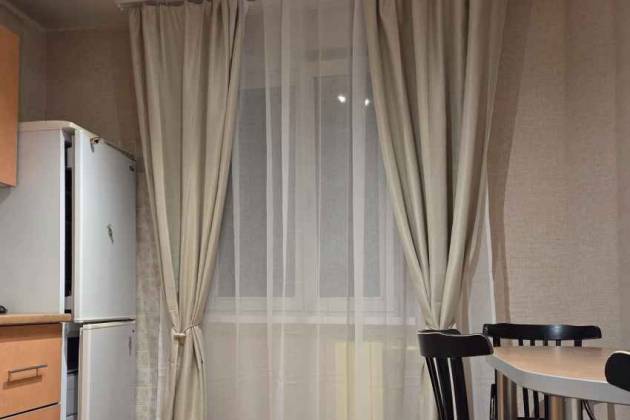 1-комнатная квартира, Новгородская ул., за 980 р.