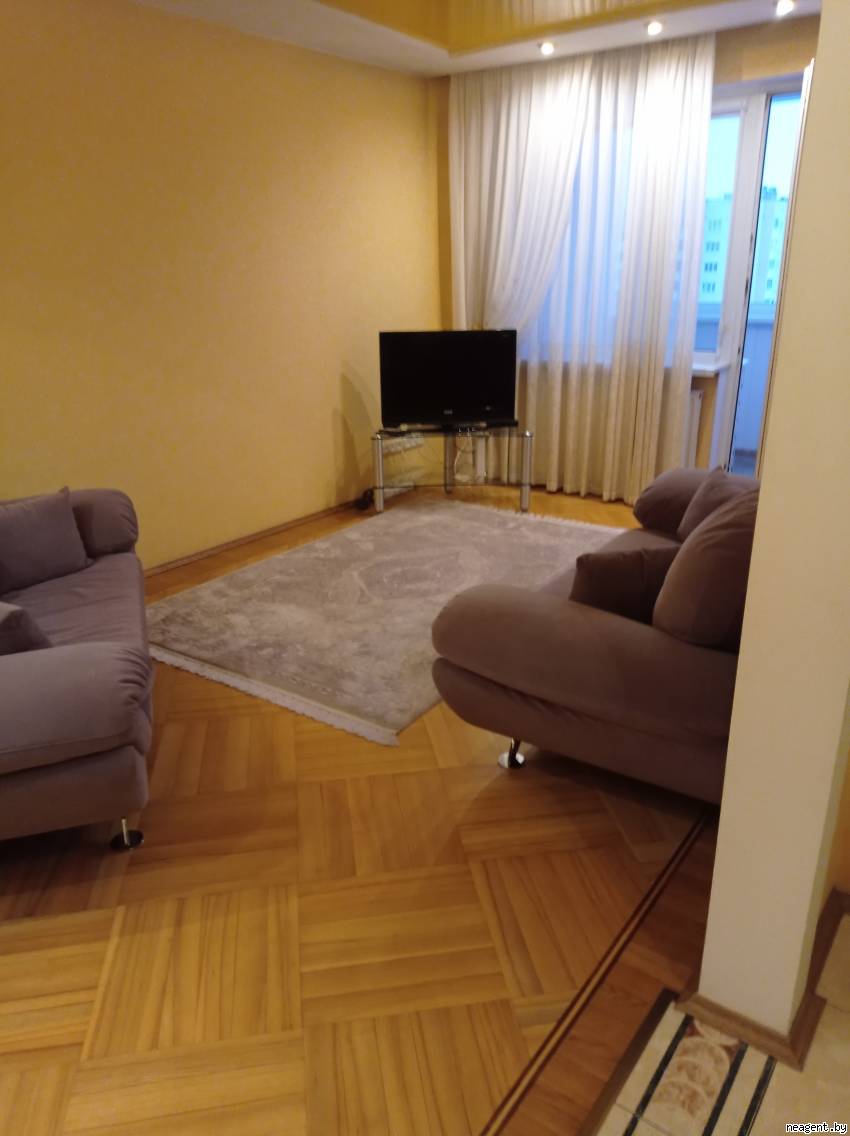 2-комнатная квартира, ул. Жуковского, 5/1, 1450 рублей: фото 1