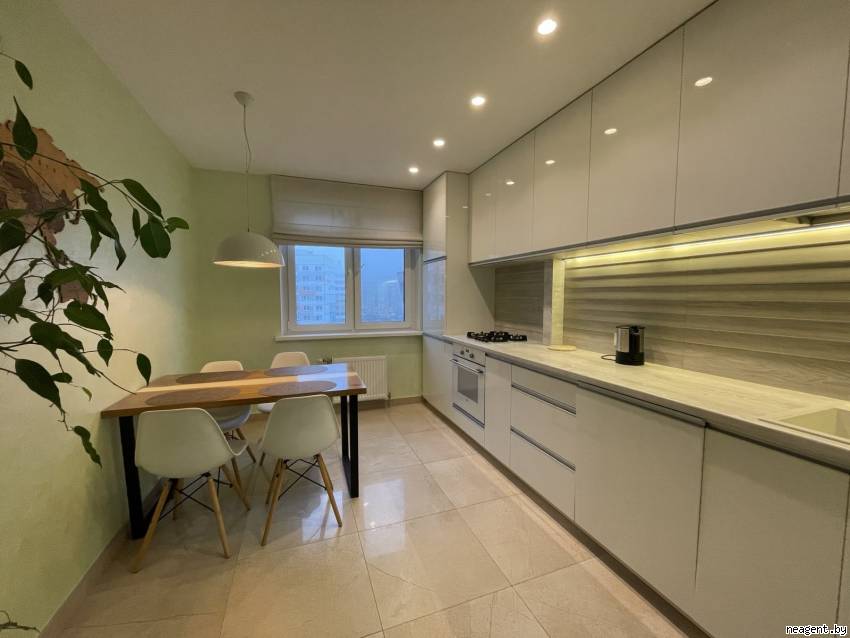 2-комнатная квартира, ул. Майская, 6, 1306 рублей: фото 1