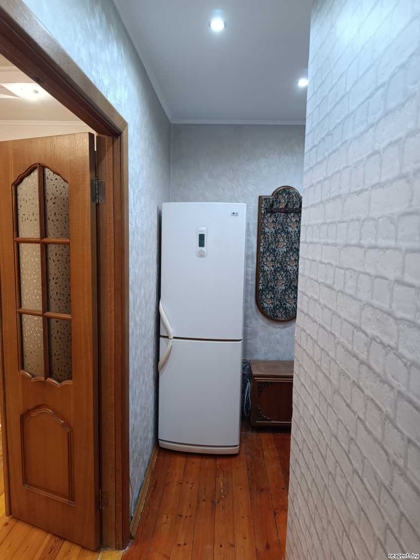 2-комнатная квартира, ул. Героев 120 Дивизии, 20, 400 рублей: фото 2