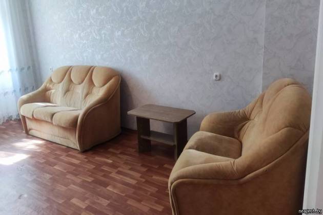 2-комнатная квартира, Солнечная ул., за 430 р.