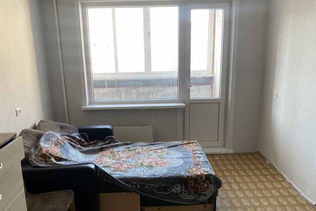 1-комнатная квартира, Нестерова ул., за 290 р.