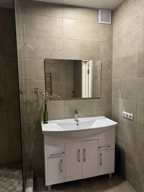 1-комнатная квартира, ул. Олешева, 5, 990 рублей: фото 6