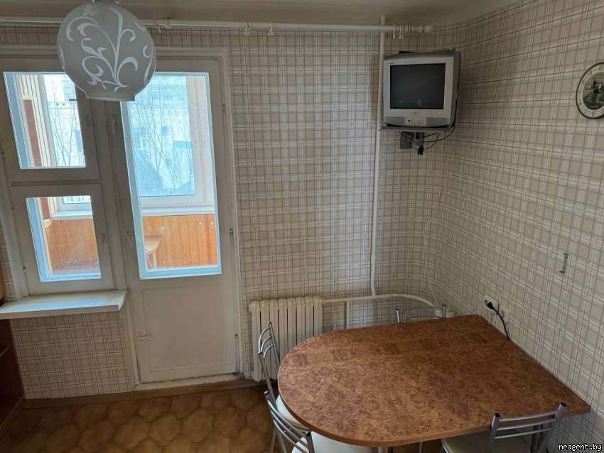 2-комнатная квартира, ул. Скрипникова, 46, 1249 рублей: фото 2