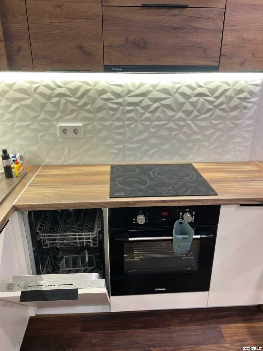 2-комнатная квартира, ул. Теслы, 1, 1744 рублей: фото 3