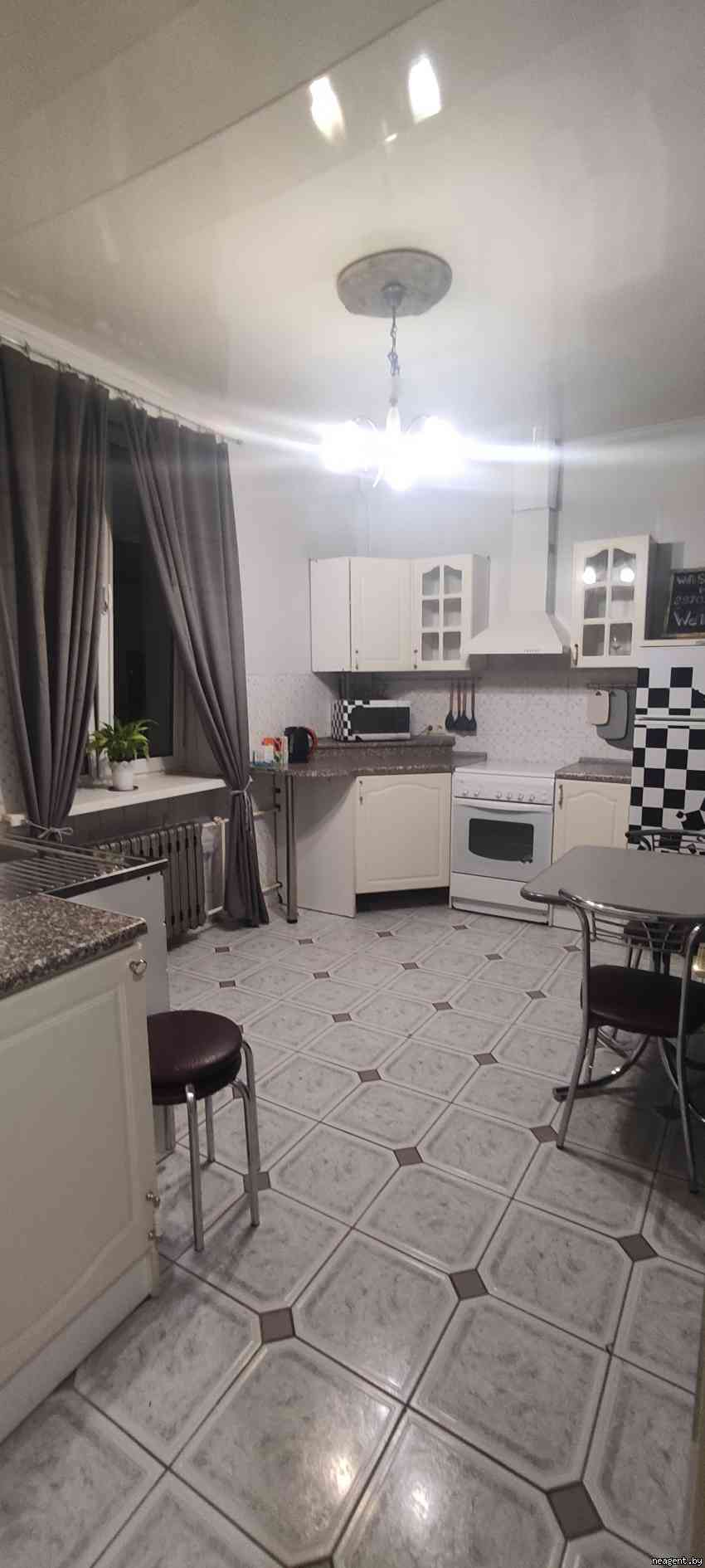 2-комнатная квартира, ул. Ленинградская, 1/А, 2030 рублей: фото 2