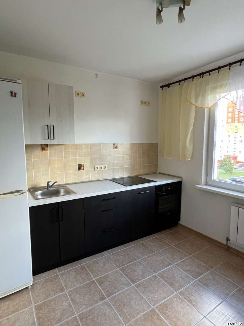 1-комнатная квартира, ул. Александрова, 4, 1058 рублей: фото 1