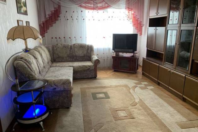 2-комнатная квартира, Машерова просп., за 1303 р.