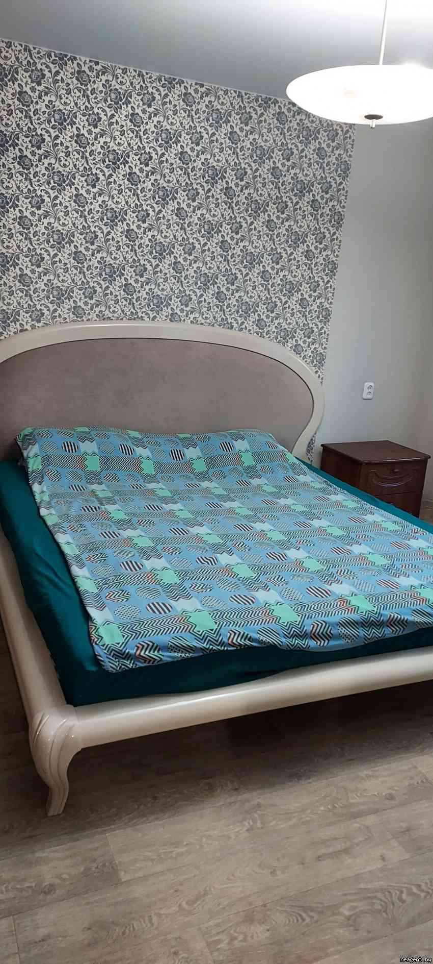 2-комнатная квартира, ул. Янки Мавра, 46, 80 рублей: фото 1