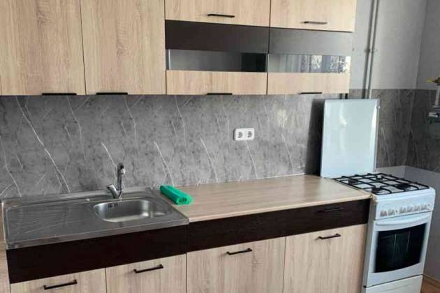 2-комнатная квартира, Неманская ул., за 350 р.