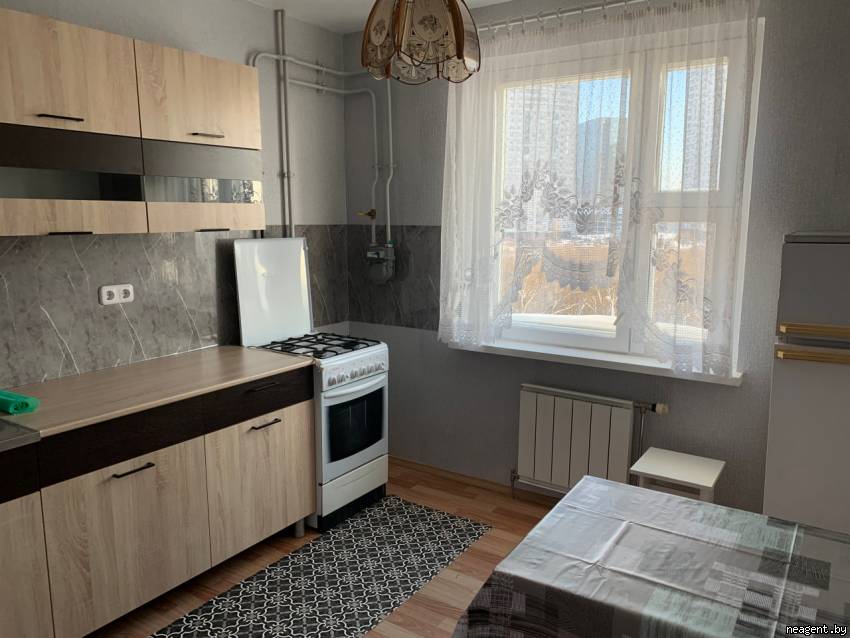2-комнатная квартира, ул. Неманская, 15, 350 рублей: фото 2