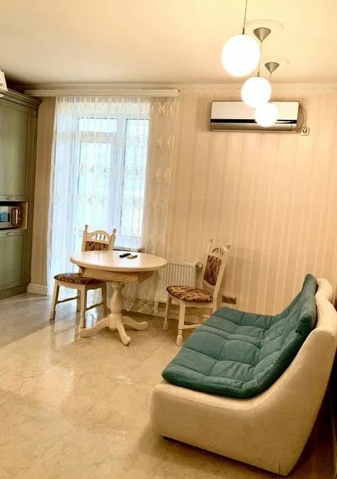 1-комнатная квартира, Богатырева, 22, 560 рублей: фото 2