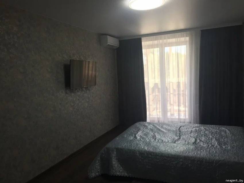 1-комнатная квартира, Парковая, 13, 370 рублей: фото 4