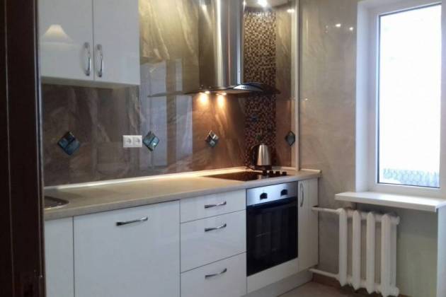 2-комнатная квартира, Багратиона ул., за 1400 р.