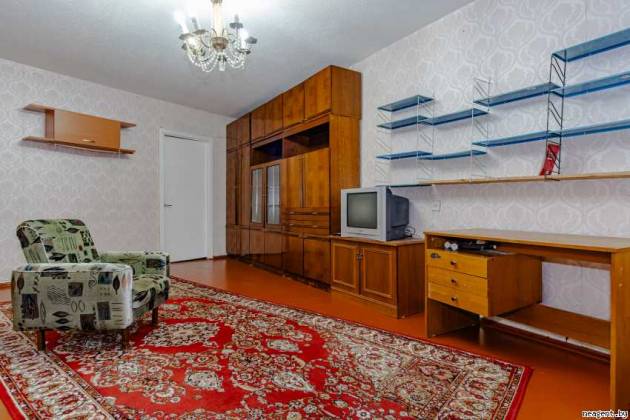 3-комнатная квартира, Калиновского ул., за 1500 р.