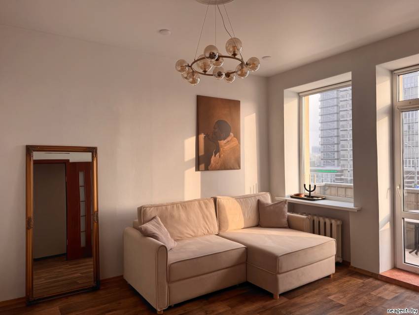 2-комнатная квартира, ул. Маяковского, 10, 1400 рублей: фото 1