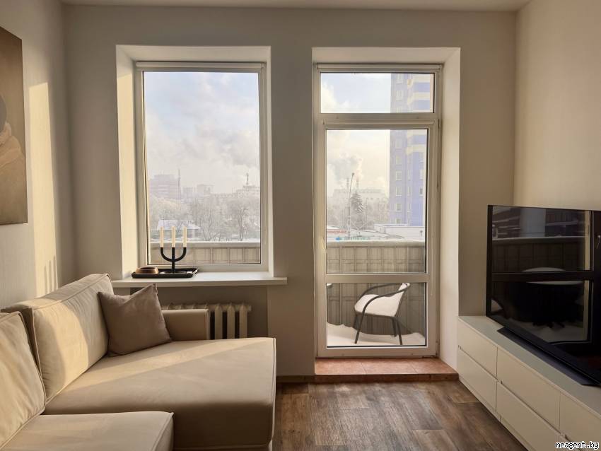 2-комнатная квартира, ул. Маяковского, 10, 1400 рублей: фото 2