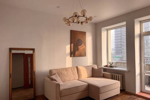 2-комнатная квартира, Маяковского ул., за 1400 р.