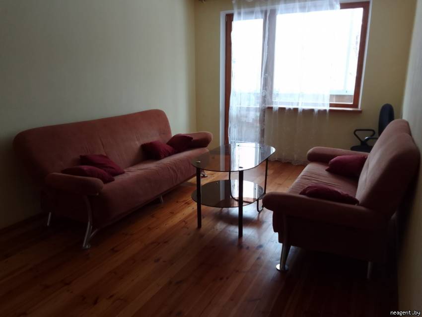 2-комнатная квартира, ул. Славинского, 15, 1136 рублей: фото 1