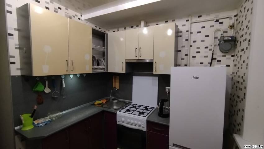 2-комнатная квартира, ул. Калиновского, 24, 1200 рублей: фото 1