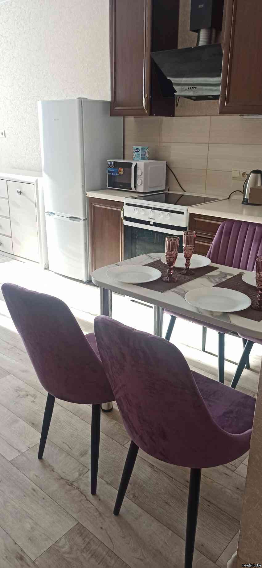 2-комнатная квартира, ул. Теслы, 1, 1430 рублей: фото 1